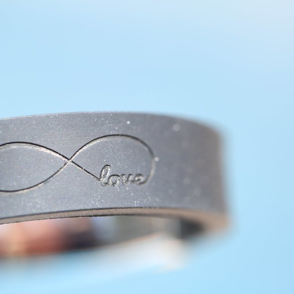 Inspirational Message:NIECE Straighten  Crown Cuff - Picture 3 of 6